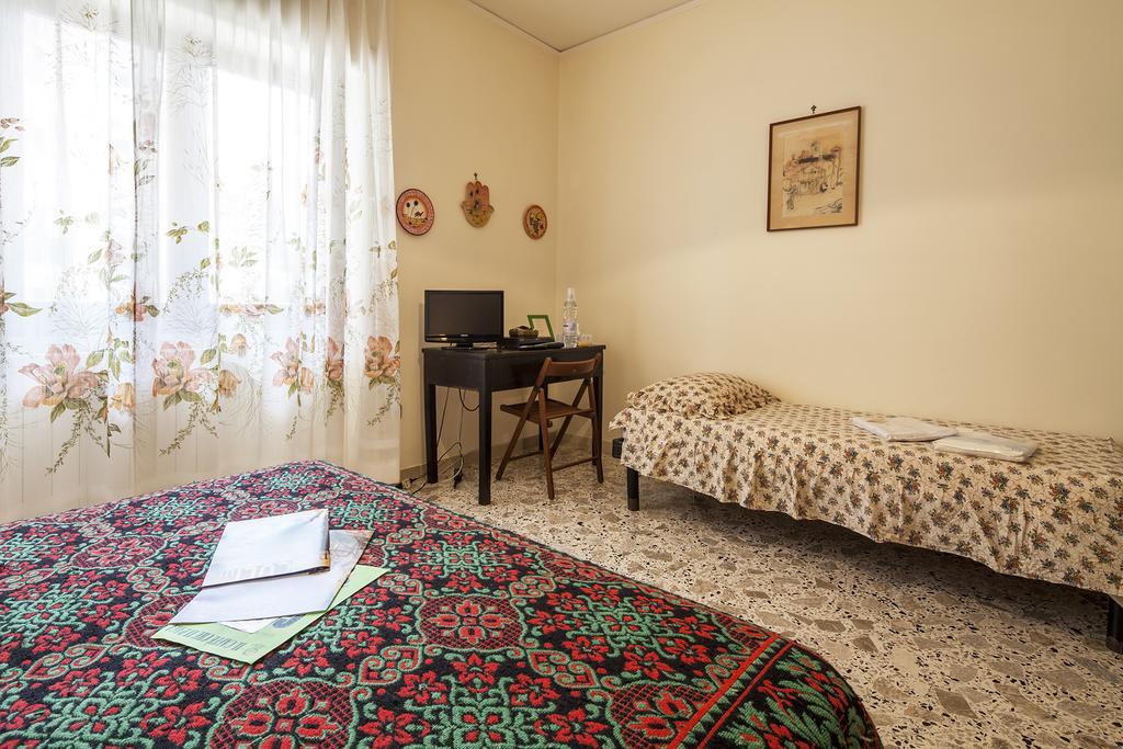 ساليرنو B&B La Contessa الغرفة الصورة
