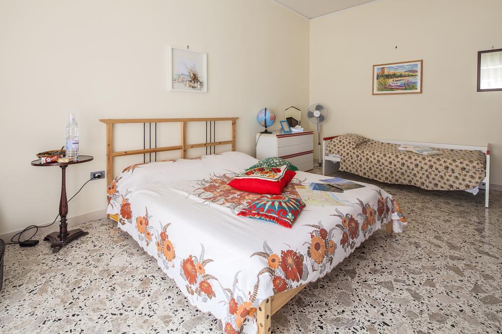 ساليرنو B&B La Contessa الغرفة الصورة